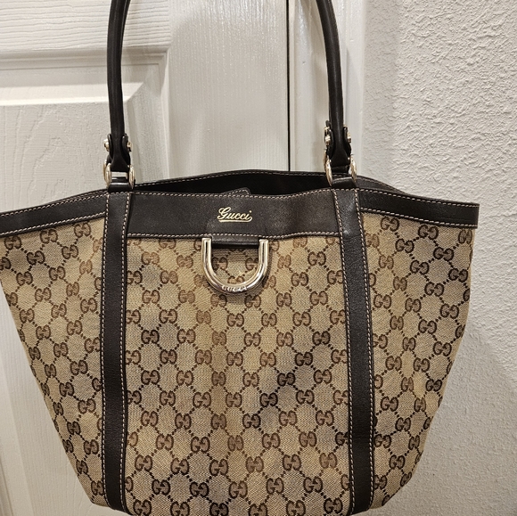 Authentic Gucci shoulder bag - Picture 1 of 16